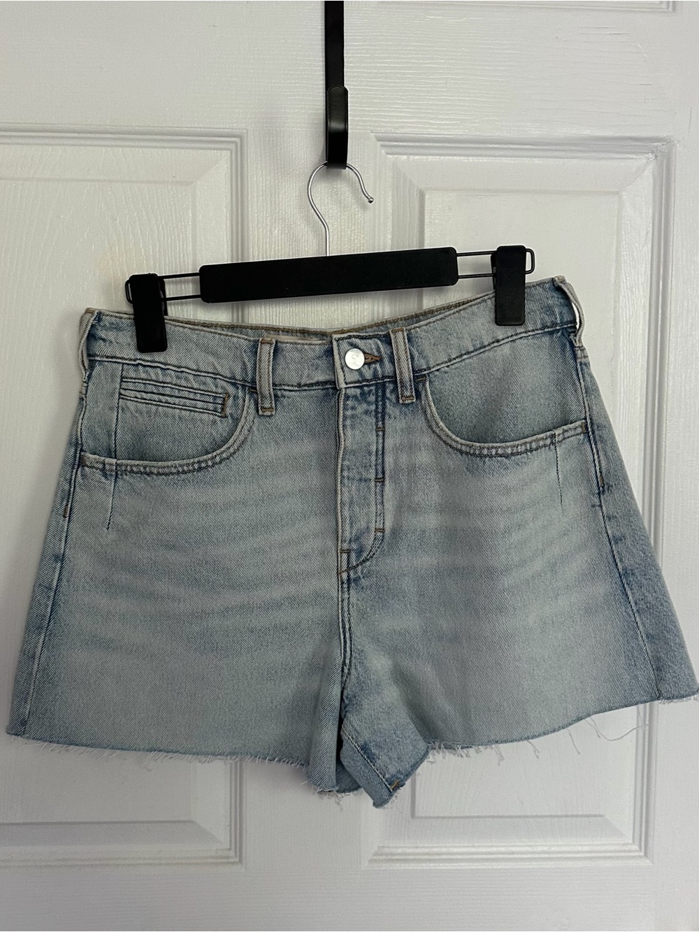 Pilcro Light Faded Blue Raw Hem Denim Shorts Women’s 28 Button Fly Cutoff